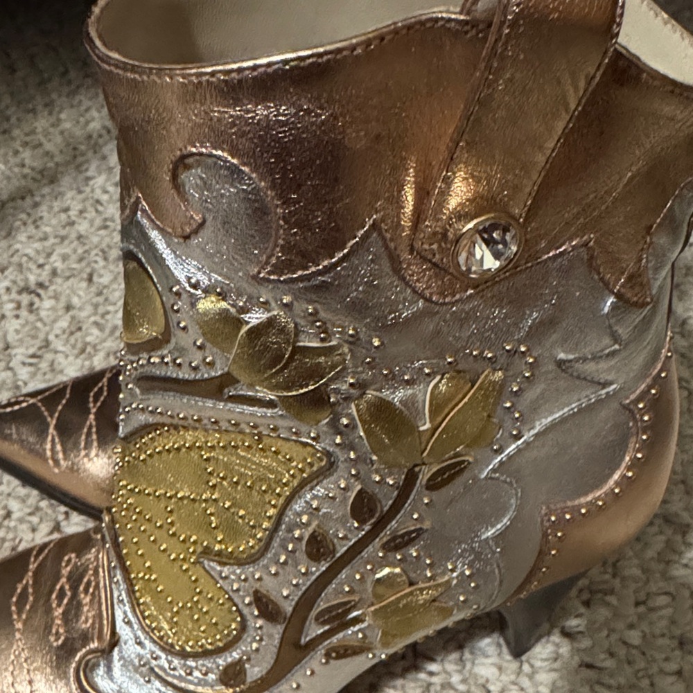 Sophia Webster Gold and Silver Ankle Boots - Picture 2 of 5